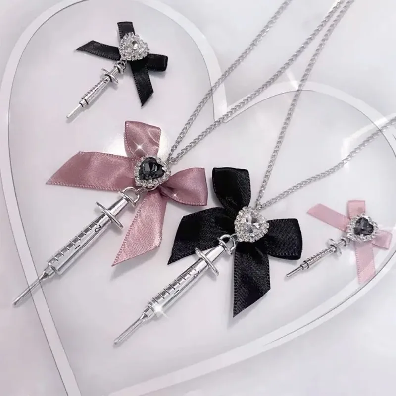 New Fashionable Rhinestone Bowknot Necklace for Women Trend Syringe Shape Gothic Punk Pendant Bowknot Necklace for Women Girls