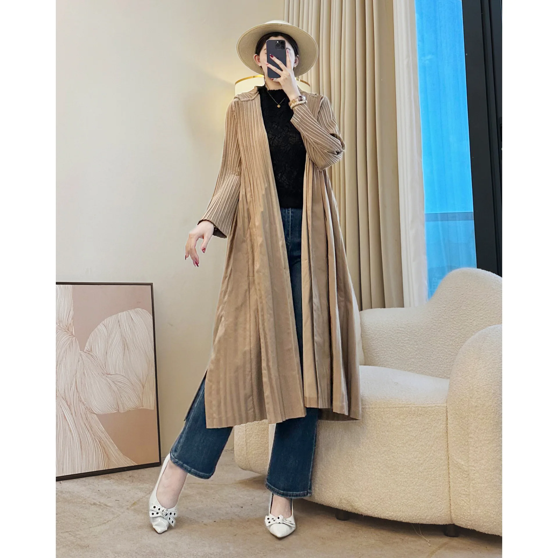 

Miyake Autumn Winter Pleated Clothing High-End Loose Women's Lightweight Trench Coat New Hooded Zipper Mid-Length Windbreaker