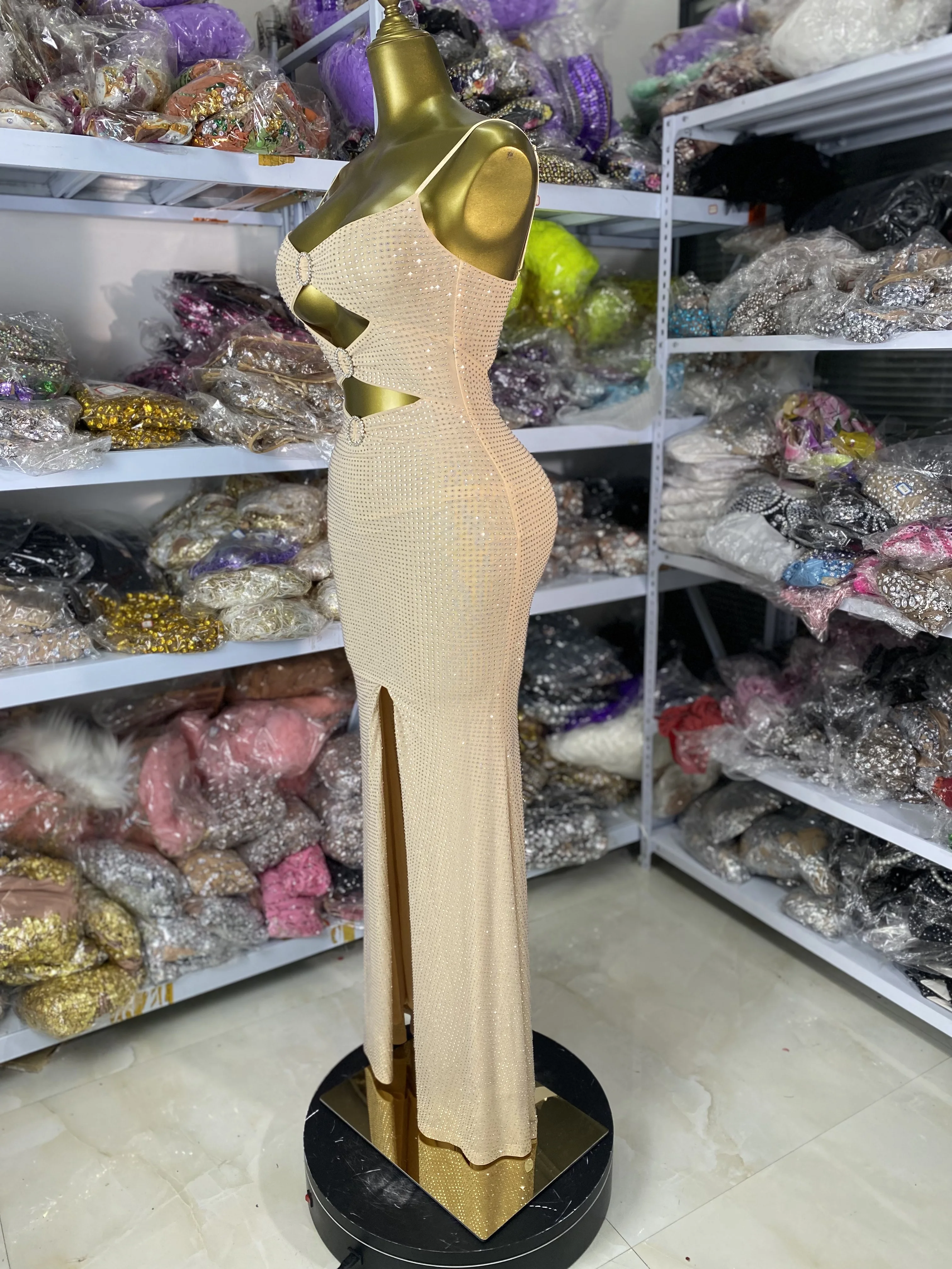 Robe d'anniversaire de luxe pour femmes, bretelles Spaghetti découpées, strass fendus, moulante, longue, une pièce, robes de soirée de célébrité