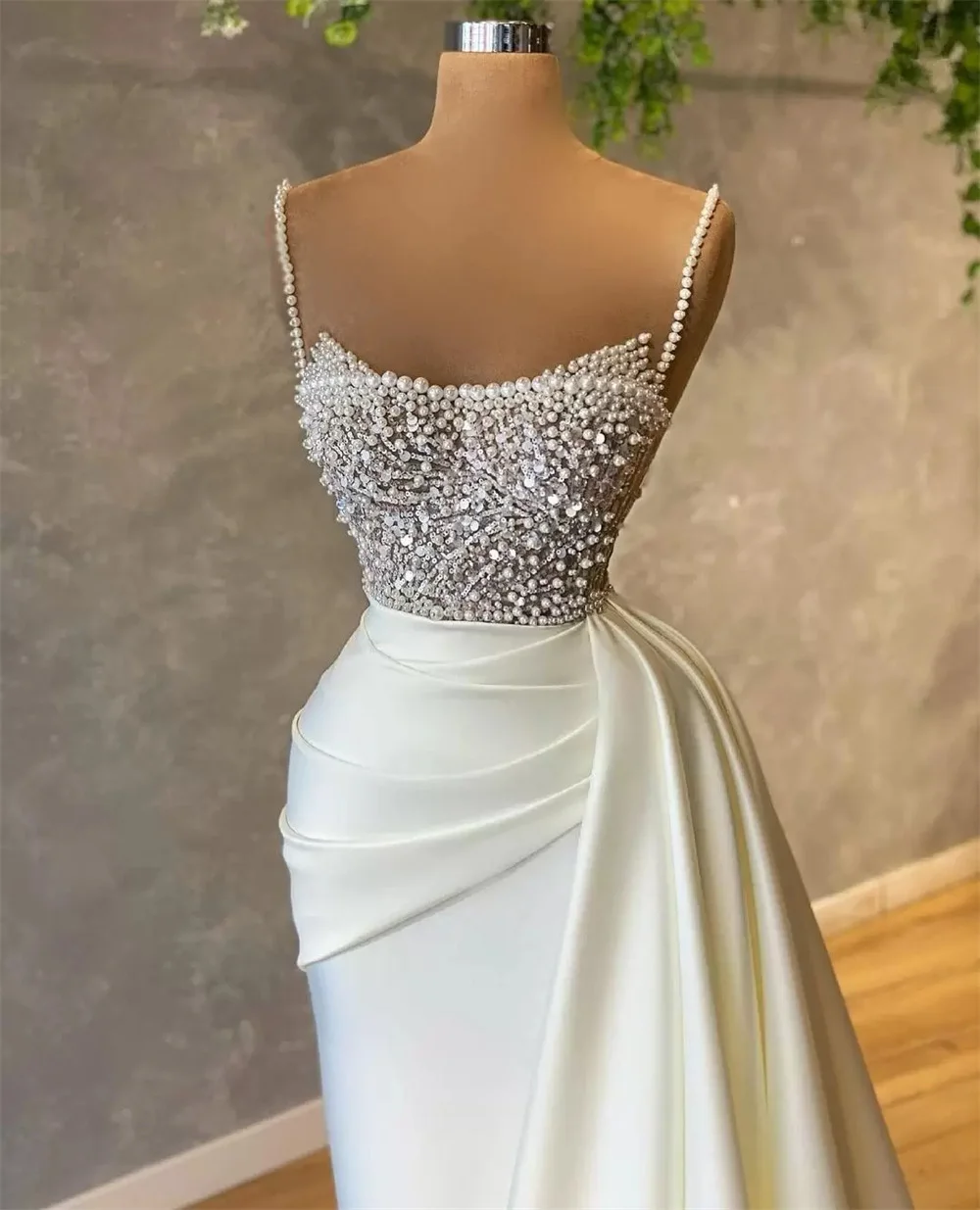 Robe de Soirée de Forme Sirène en Satin avec Perles et Paillettes, Tenue de Bal Froncée et Personnalisée avec Traîne de Balayage, Nouvelle Collection