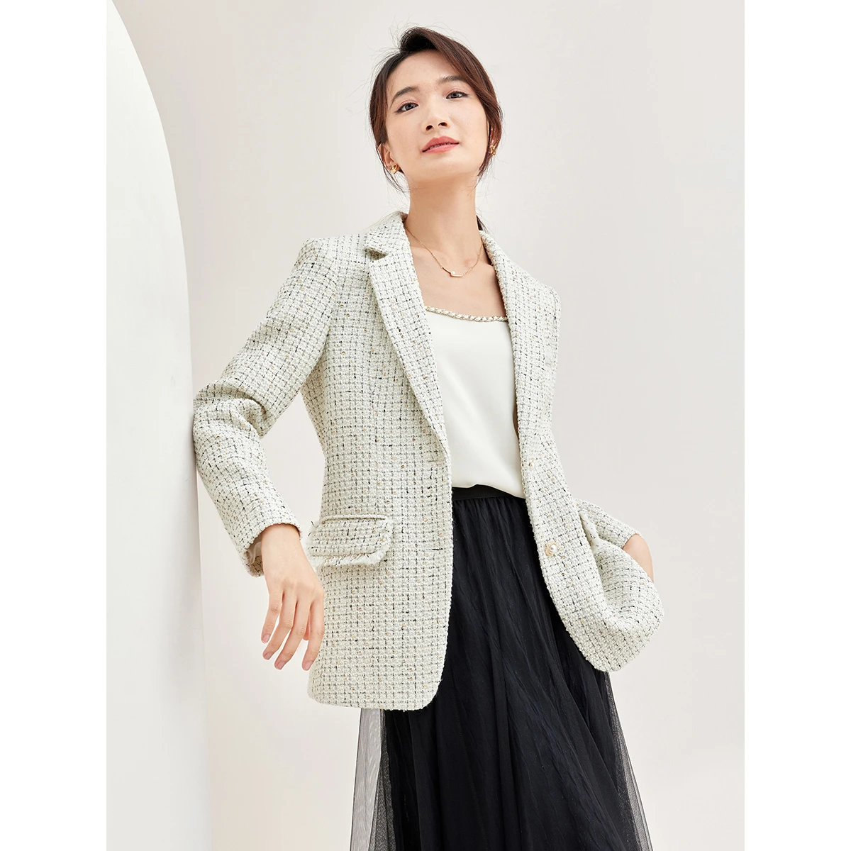 SENTUBILA Women's Tweed Blazer 2026 Spring Chic Notched Lapel Long Sleeve Loose Fit Office Lady New Outerwear 153XC3530X