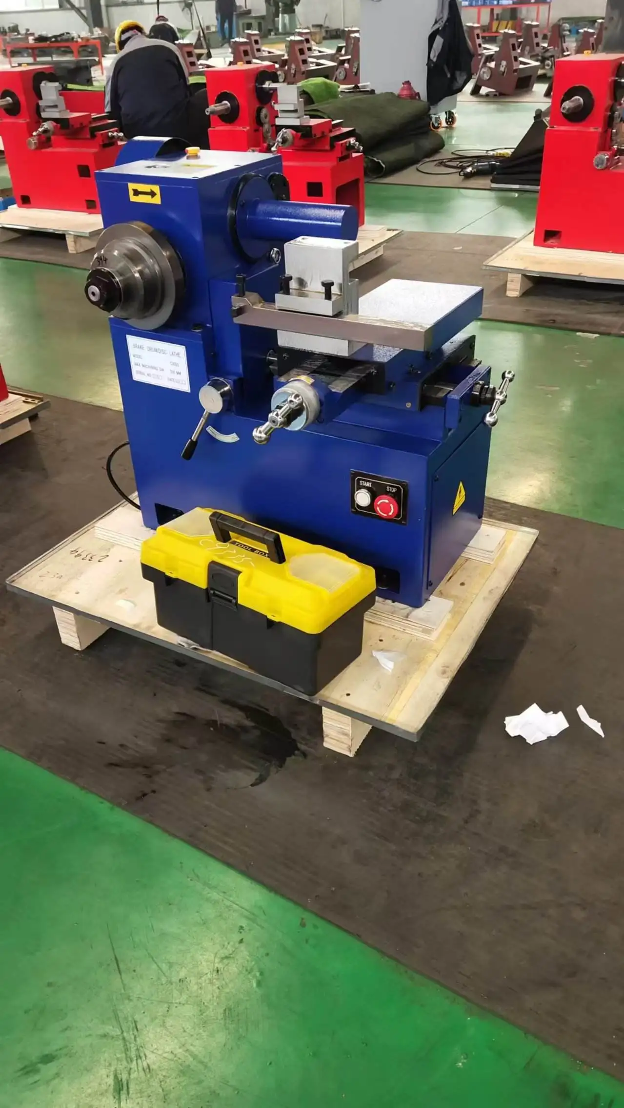 Horizontal Semi-automatic Brake Drum Disc Lathe Machine C9335/C9335A for Truck and Car Use Multifunctional