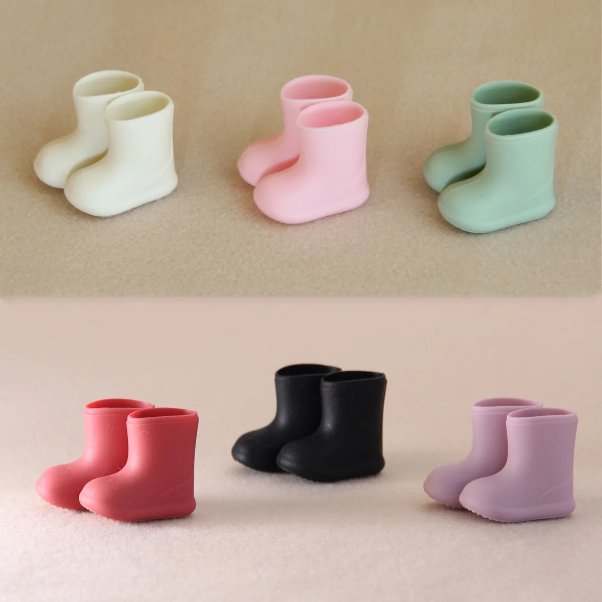 1:12 Miniature Realistic Silicone Rain Boots Suitable for Mini House Decoration