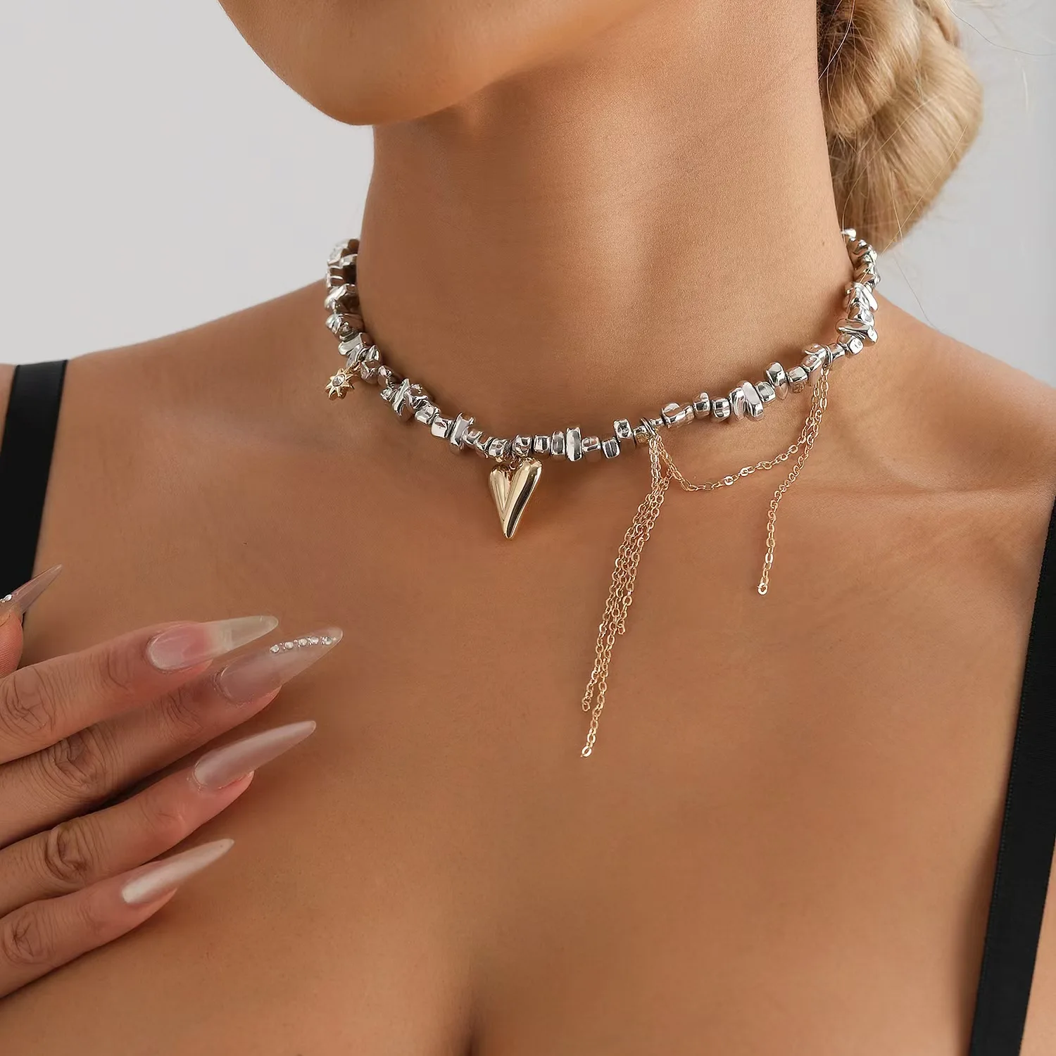 

Y2K Heart Beaded Necklace Women Boho Crystal Class Gravel Clavicle Chain Cool Y2K Choker Exquisite Fashion Jewelry