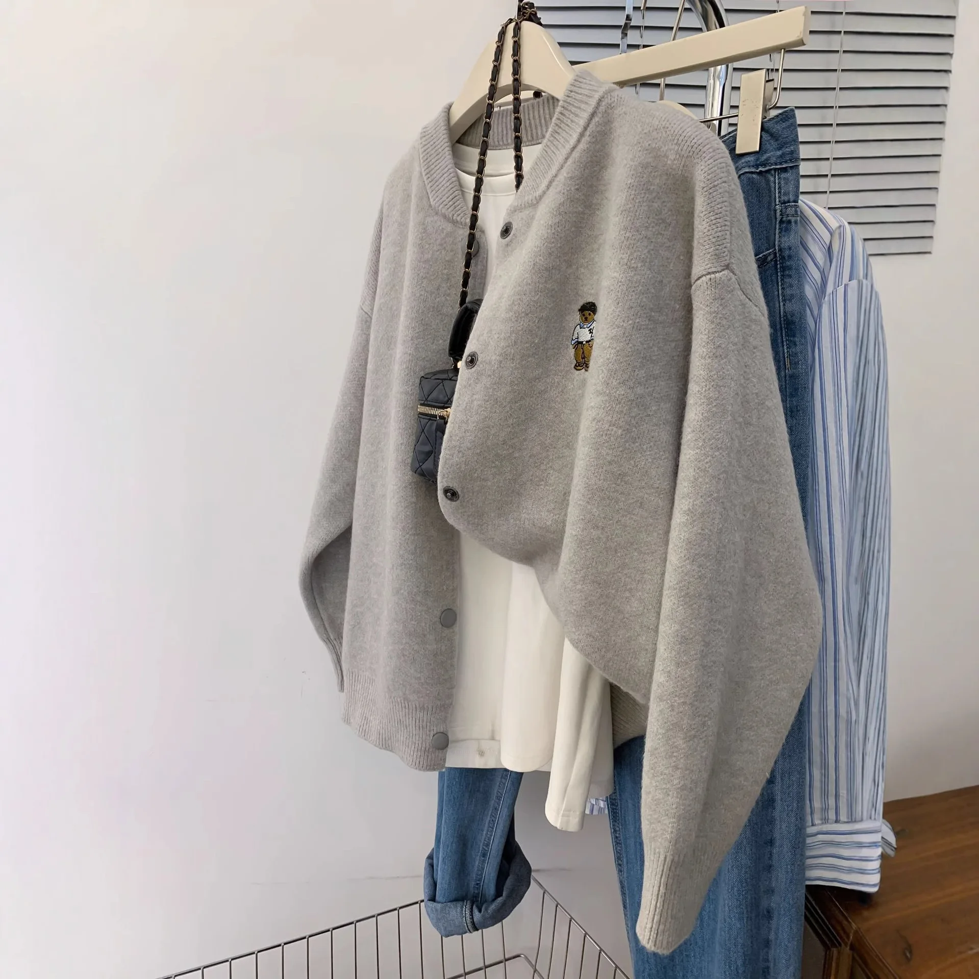 

ay Bear Fur Knitted Sweater Coat Women's Spring Autumn Winter Lazy Sle Outerwear European Goods 2024 Faion Ladies Knitwear