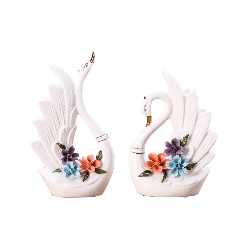 

Ceramic swan ornament modern practical home decoration European living room crafts