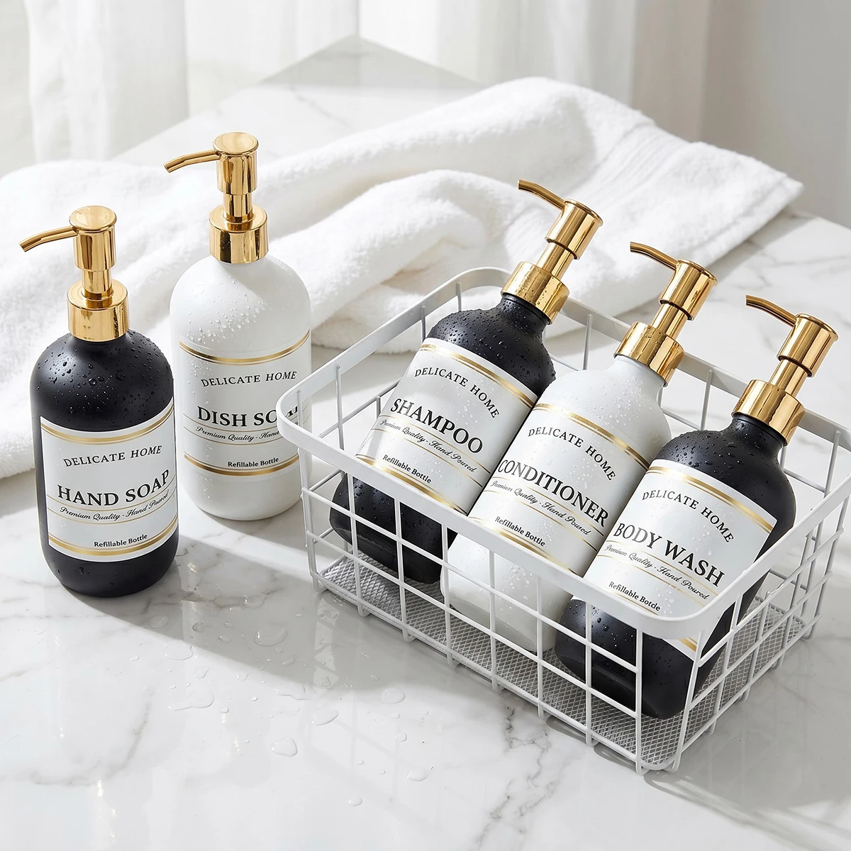 Set mit 5 Nachfüllbaren Shampooflaschen 500ml Schwarz-Weiße Kunststoff-Duschspender für Conditioner Duschgel Lotion Handseife