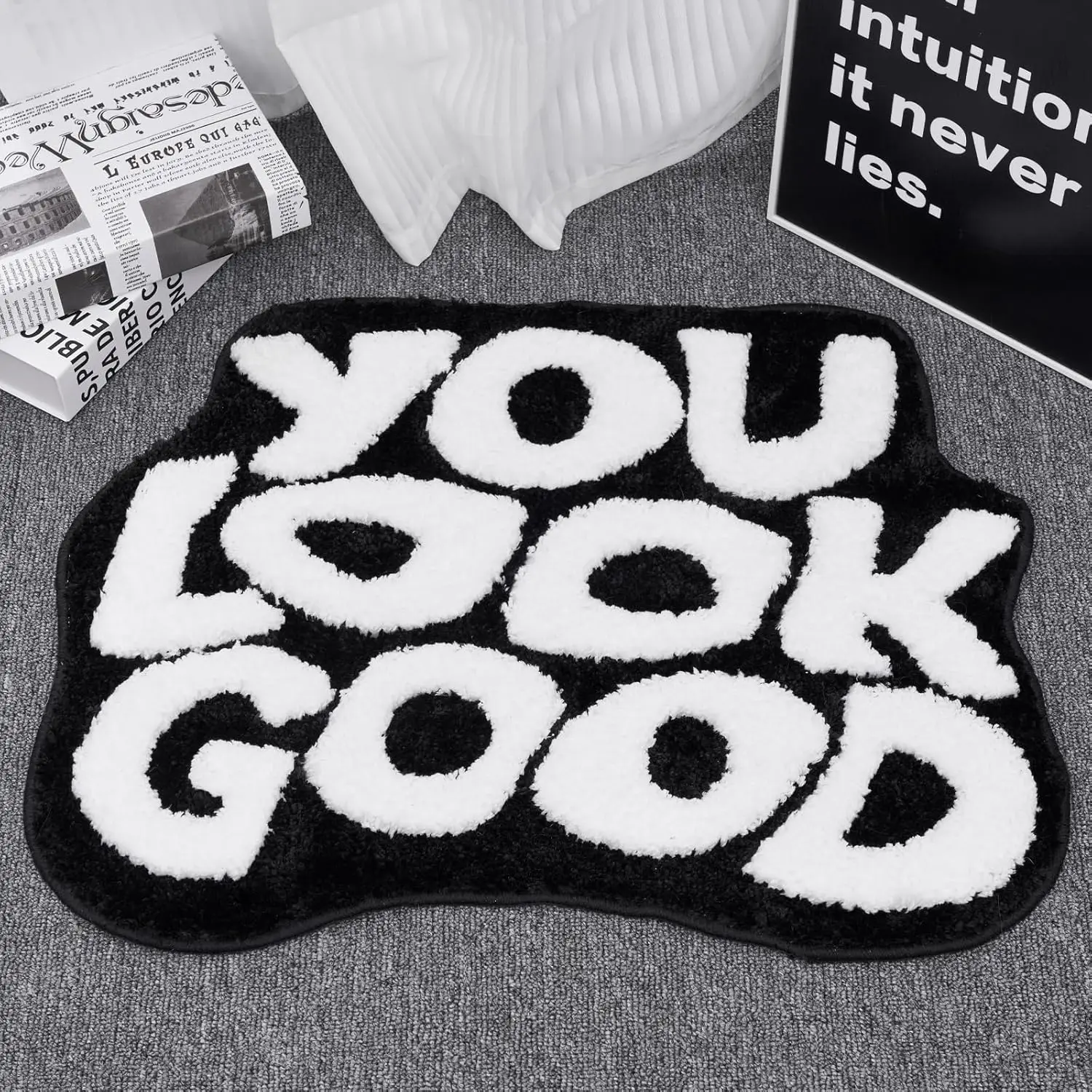 VIKAMA-förmiger Teppich aus Kaschmirimitat, niedliches Badezimmer, rutschfeste Matte, für Mädchen, College-Stil, Raumdekoration, weiche Schlafzimmer-Bodenmatte