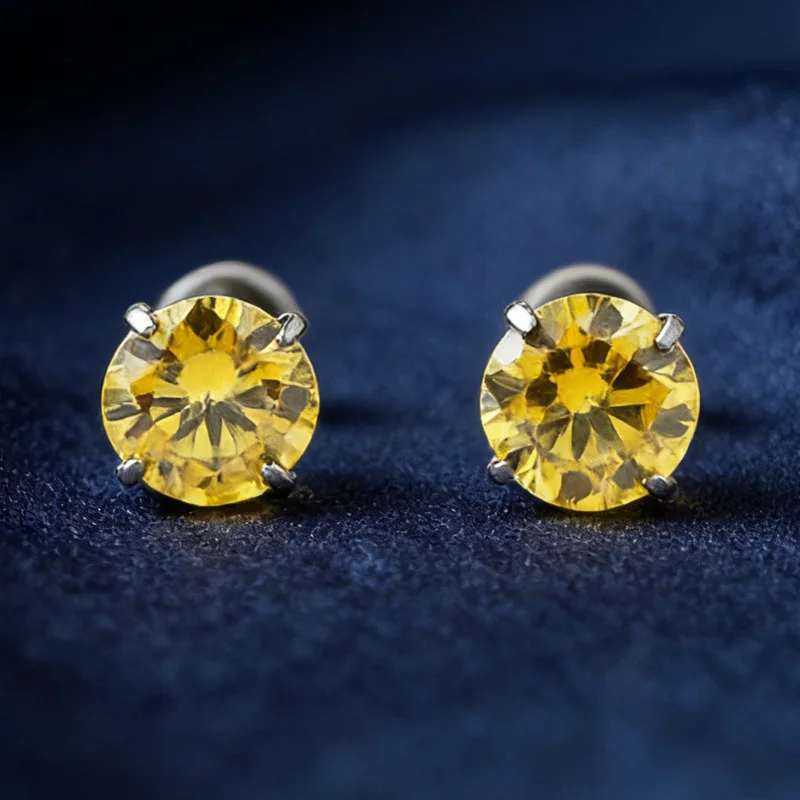 

1 пара классических круглых сережек-гвоздиков с желтым муассанитом 0,5/2 карата, с четырьмя крапанами, модным дизайном, изысканные и роскошные.