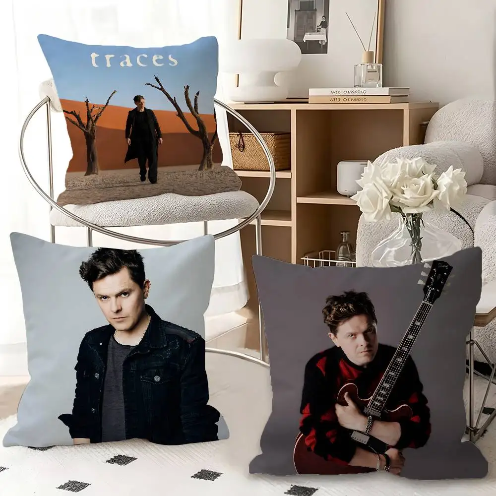 1pc Singer Michael Patrick Kelly Traces Pillow Case Fashion Square Pillowcase Bedroom Sofa Room Ins Decoration Leisure