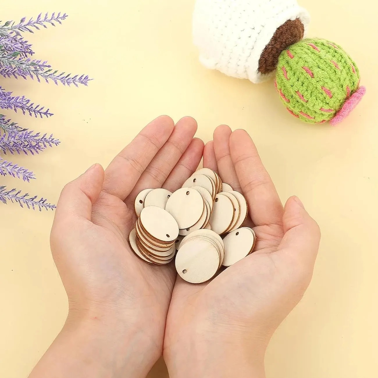 100pcs Wood Circle Pendants 2.54 cm Round Disc Circle Wood Pendants with Holes Round Wood Discs for Crafts Wooden Earring Blanks - view 2