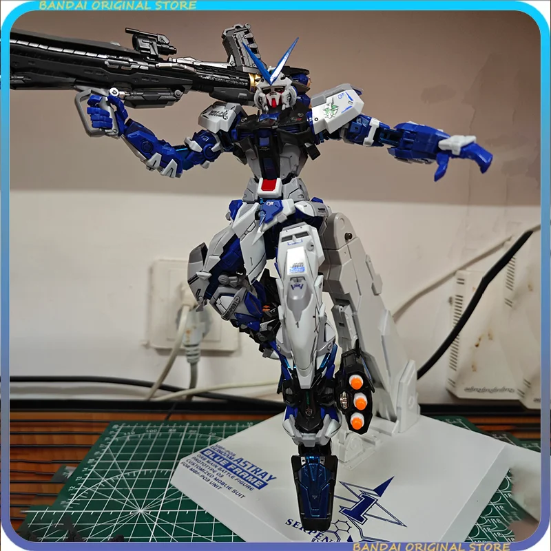 【IN STOCK】DABAN MG 1/100 Mbf-P03 Astray 8810 Blue Frame Full Weapons Metal Build Type Assembly Model Anime Robot Kits Models