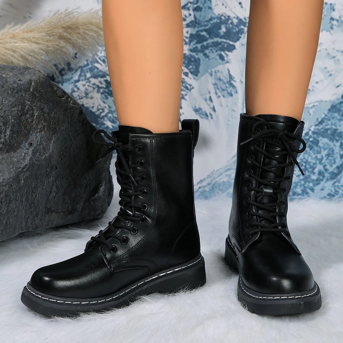 Autumn Winter Thick Base Cloth Mid Top Boots British Trend Boots High Top Korean Casual Shoes Motorcycle Boots for Women