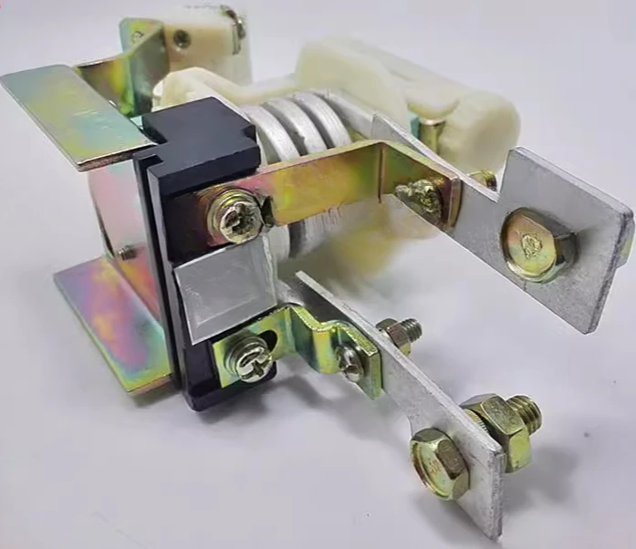 

Реле перегрузки по току JL15-150/11 50А 80А 100А 120А 150А