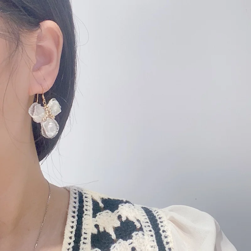 Sgarit brincos de pérola barroca natural, flores artesanais de renda irregular, acessórios de orelha de ouro preenchido 14k, brincos de casamento diy