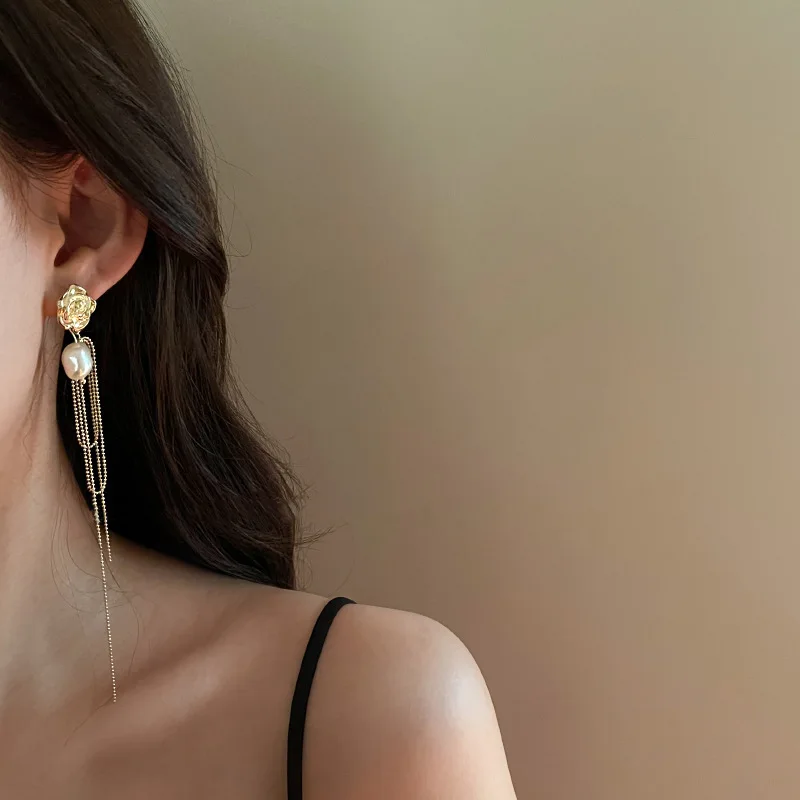 Sweet Girl Earrings Fashion New Temperament Earrings Pearl Flower Tassel Earrings French Niche Cold Wind Wholesale Sales Gothic