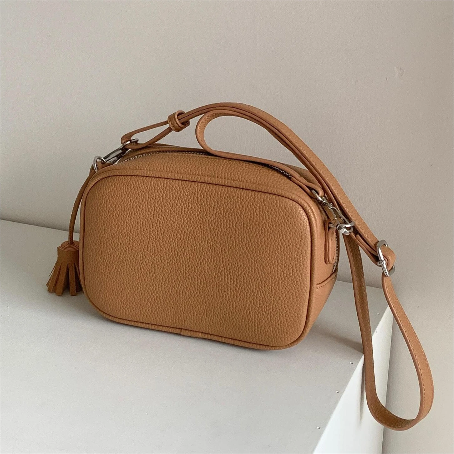 

With tassels Women Crossbody Bag small Classic Leather Shoulder Bag For female Sling Messenger Bag Ladies phones Purse handbag