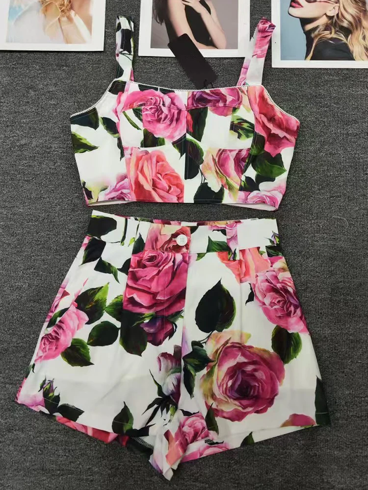 

Темпераментный цветочный принт, сексуальный топ на подтяжках с воротником-словом, новые летние шорты из двух частей с высокой талией, модный женский костюм.