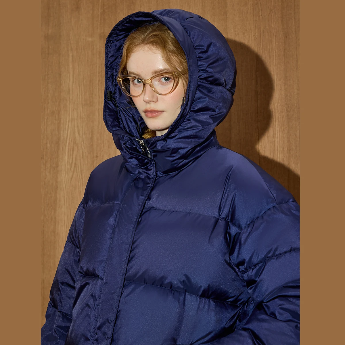 معطف نسائي فاخر من Coolhut 2025 معطف شتوي 90% أبيض مبطن أسفل ملء صورة ظلية ضخمة سترة حرارية مصممة