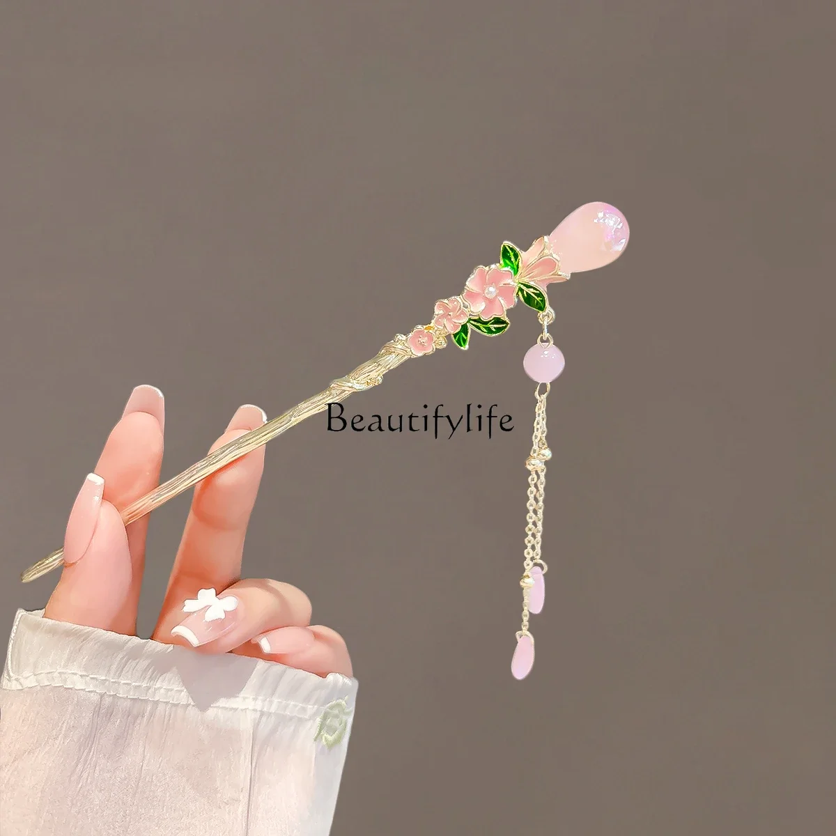 

New Chinese pink jade fringed hairpin fashionable simple and versatile step shake