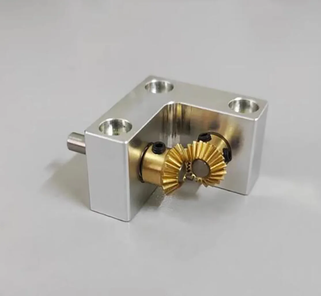 

90-Degree Converter, Speed Ratio 1:1 Small Conical Bevel Gearbox Right-Angle Commutator, Output Shaft Diameter 4mm