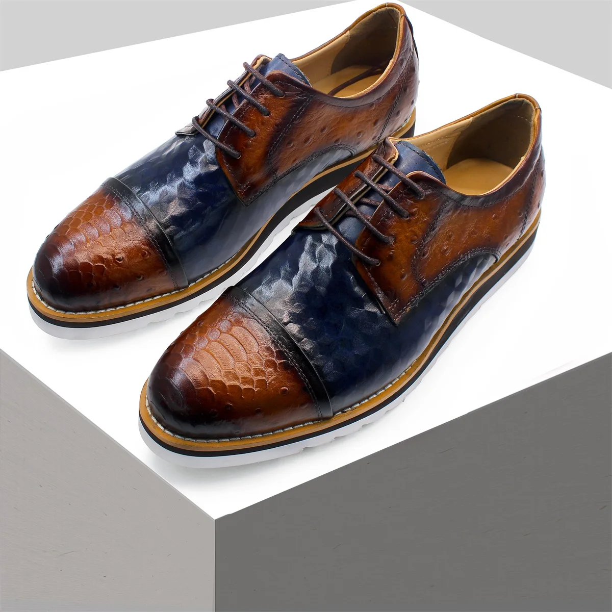 

Luxury Men's Genuine Leather Dress Sneakers Italian Full Grain Cowhide Wingtip Brogue Oxfords Business Casual Formal Shoes