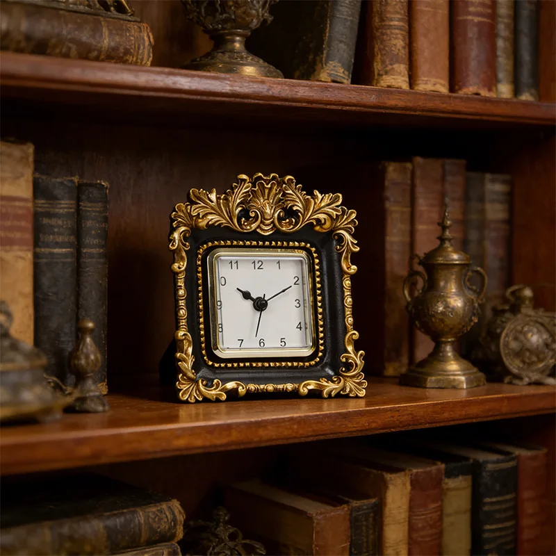 Luxury Table Clock Mini Bedroom Silent Desk Clocks Vintage Study Decorative Desktop Clock Elegant Design Small Clocks Ornament