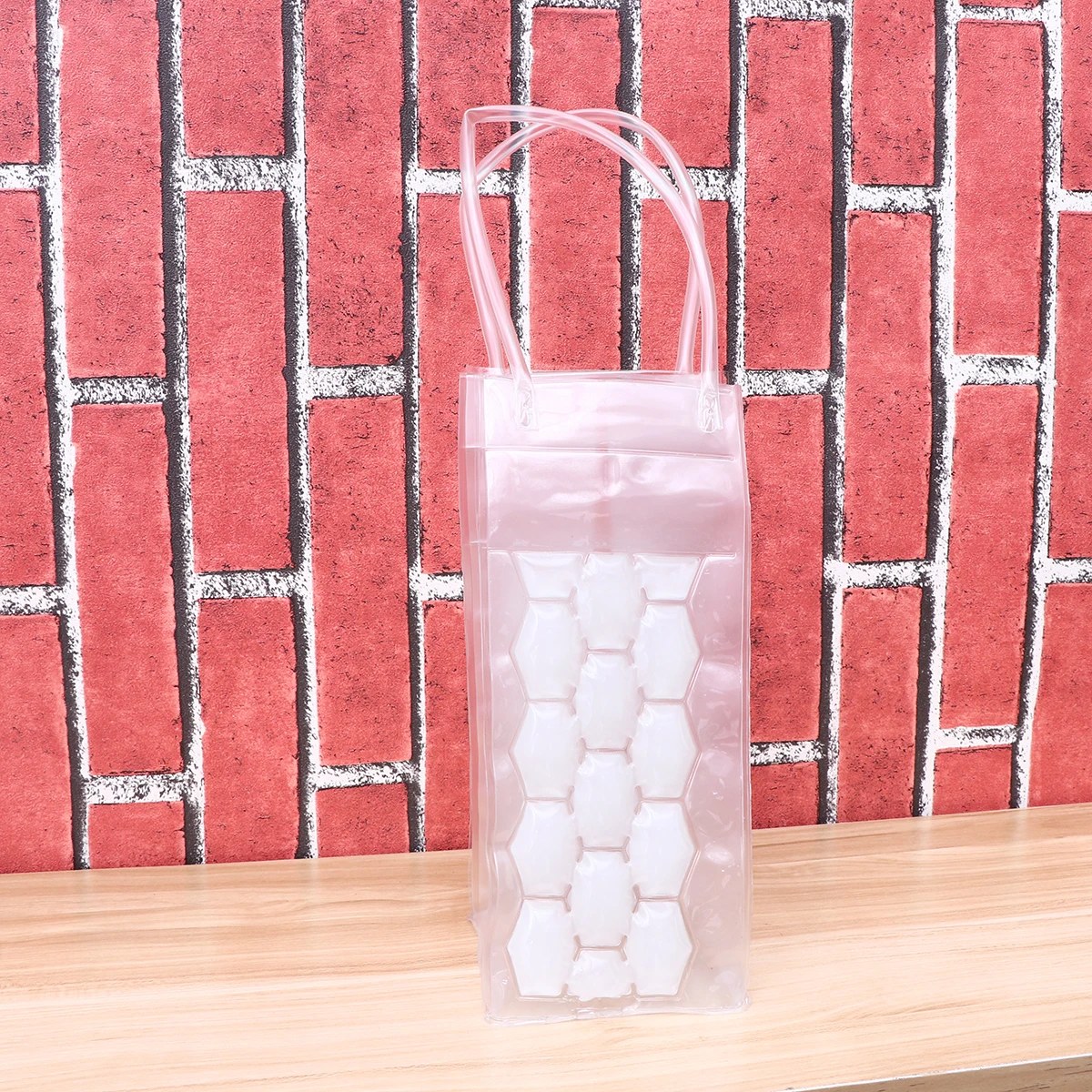 

750 ML Chiller Cooler Gel Cooling Bottle Travel Carrier Reusable Eco-Friendly Lightweight Shape-Fit Gift For Lovers