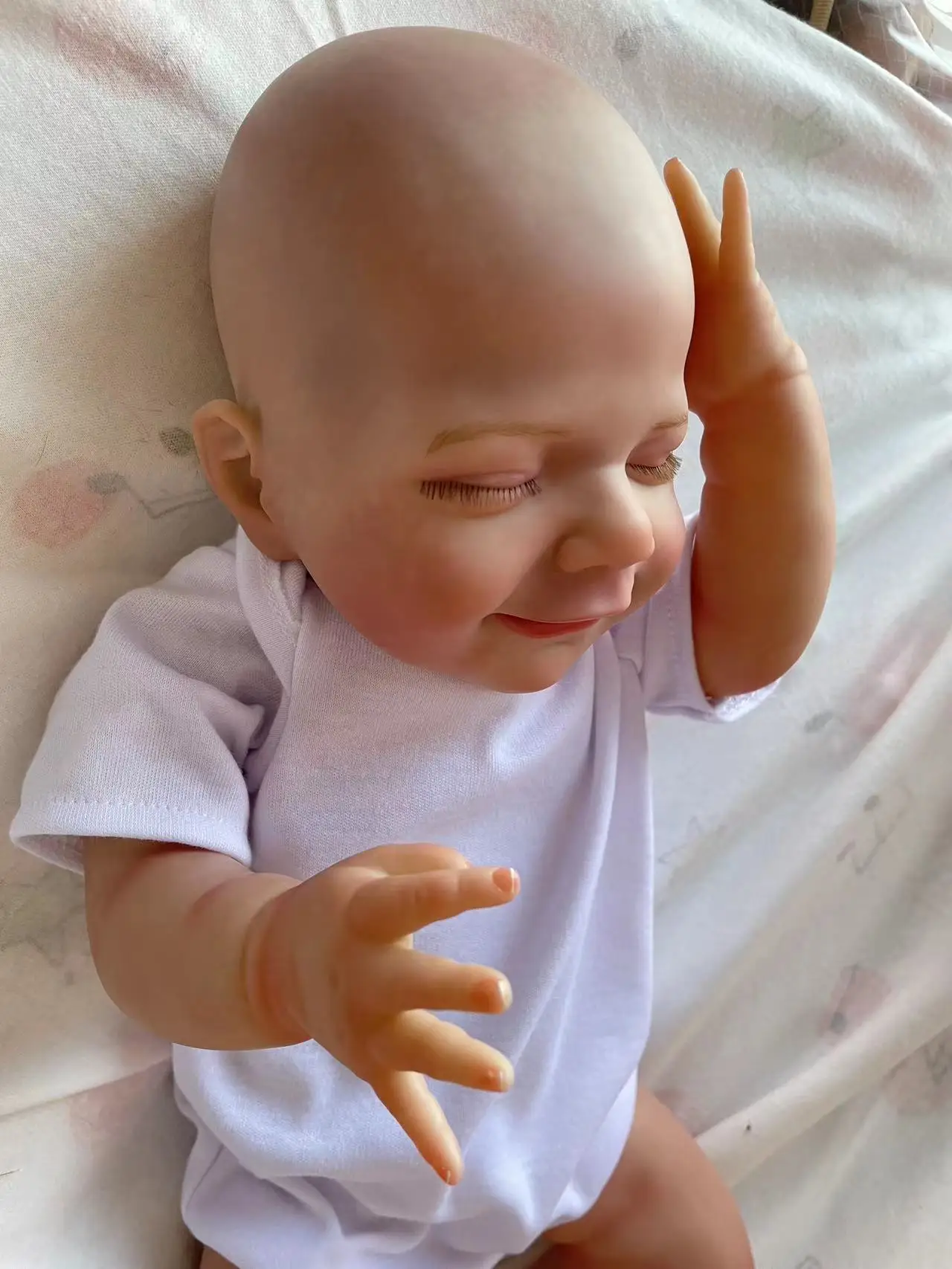 19 Zoll April Vollvinylkörper bereits bemalt Schlafende wiedergeborene Babypuppe Lebensechte mehrere Schichten Malerei 3D-Haut KEIN Haare