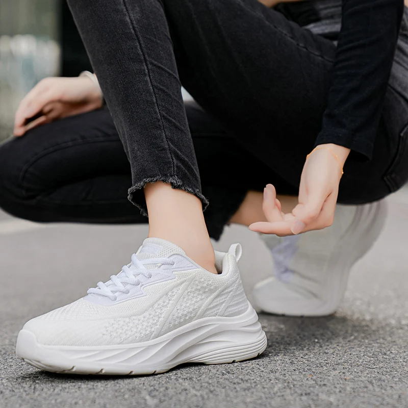 

Walking Shoes 2025 New Soft Sole Lightweight Black White Color Thick Sole Height Increasing Running Casual Sneakers for Women