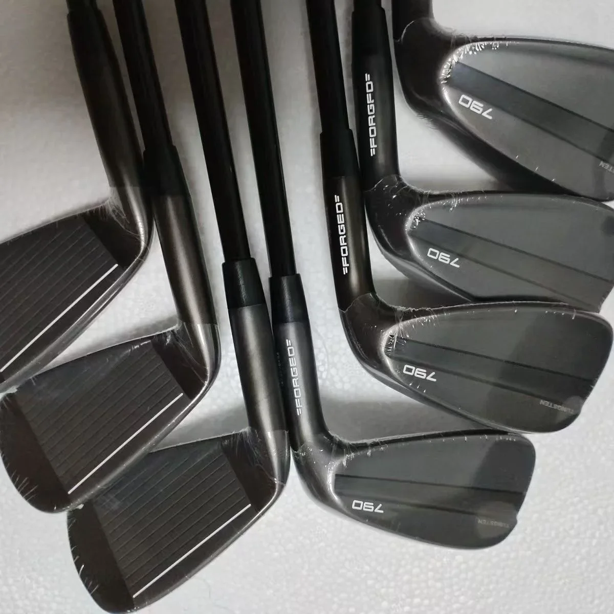 Brand New 790 gen4 black iron Golf Clubs p79.0 Irons black Set 4-9P 7PCS R/S Flex Graphite/Steel Shaft with Head Cover