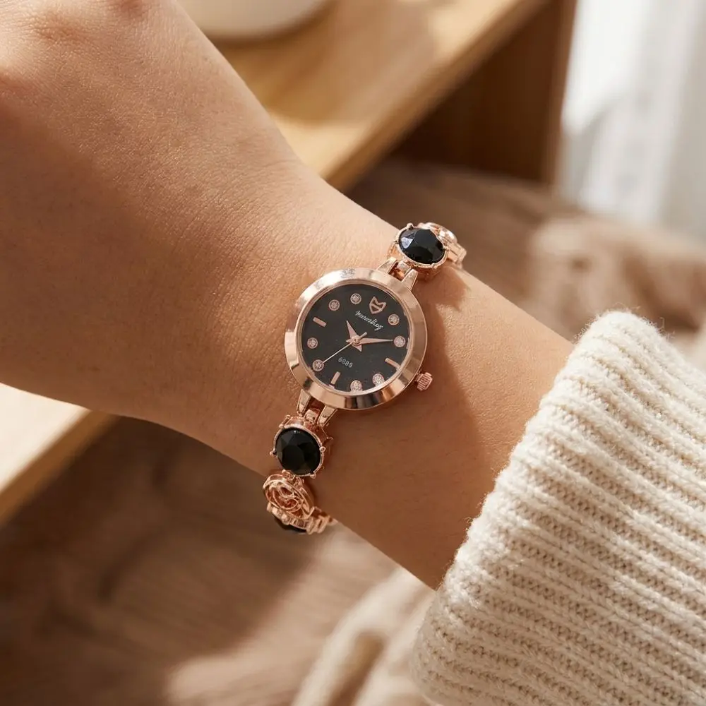 Rhinestone Quartz Watches Diamond Studded Watch Strap with Adjustable Bracelet Women Wristwatch Rotundity Shaped Watch