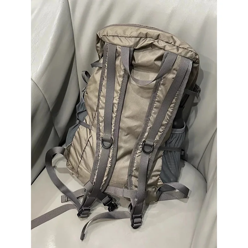 Large Capacity Summer Outdoor Backpack Women's Lightweight Waterproof Lightweight Travel Hiking Bag Sports Hiking Backpack