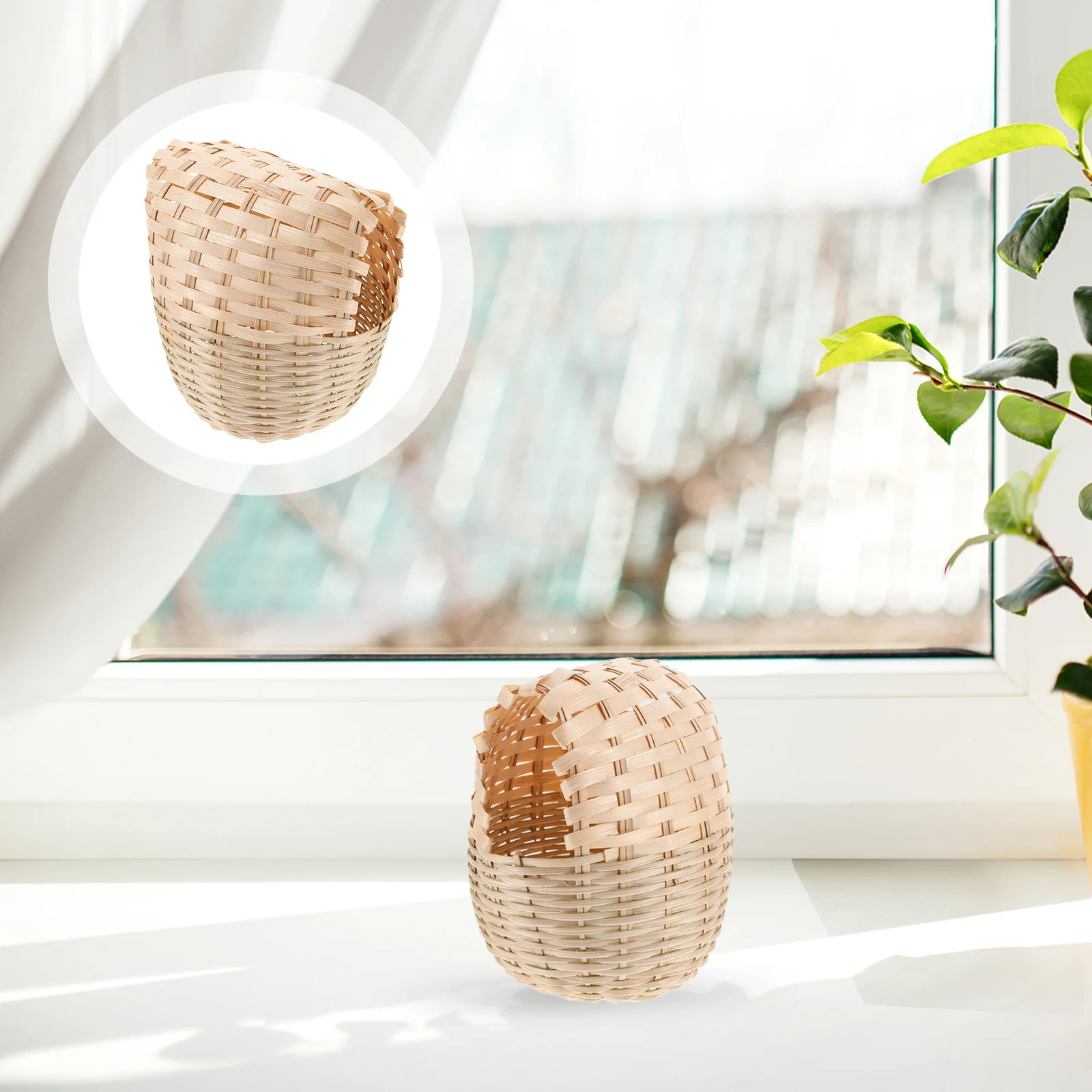 

Handwoven Bamboo Woven Bird Nest Decorative Bird Cage Resting Breeding Nest for Small Birds Home Woven Storage Box