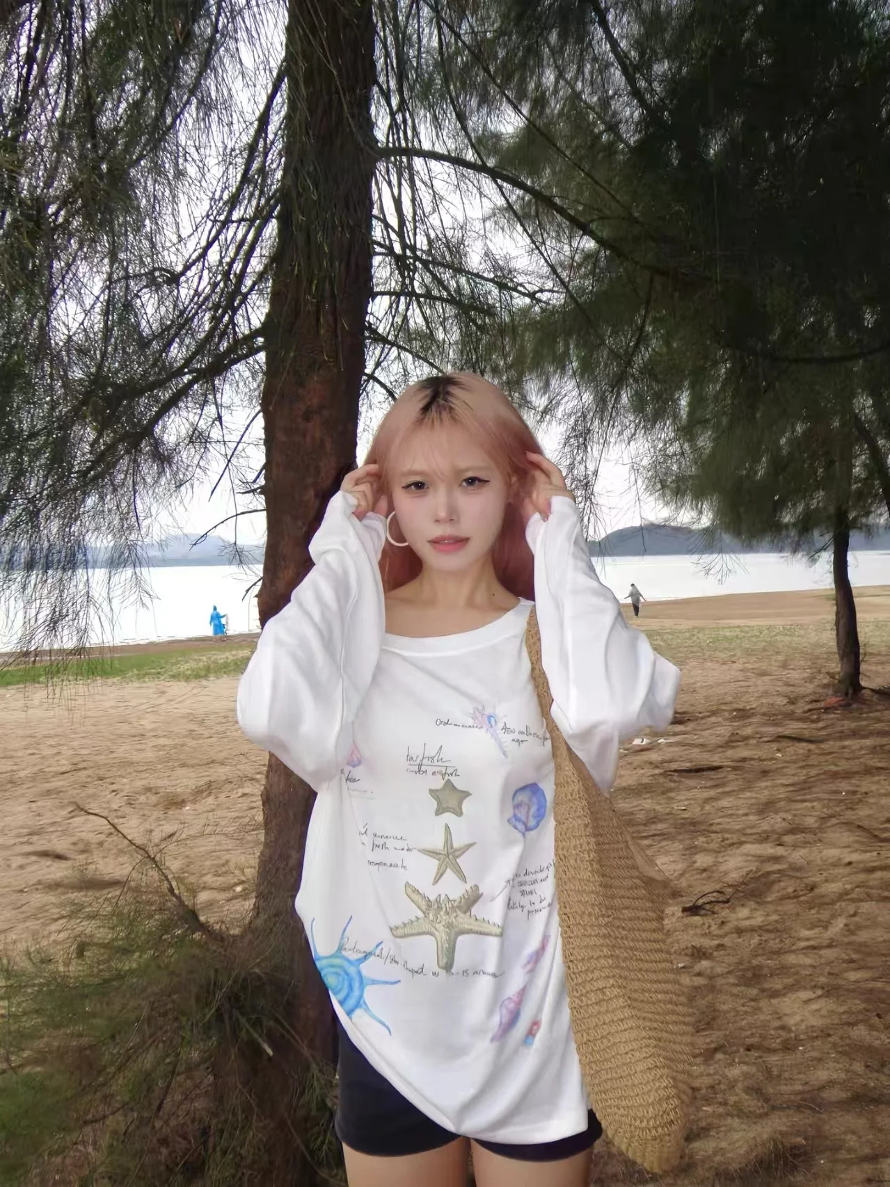 

Loose American Style Long Sleeve T-Shirt Cover up Sun Protection Lightweight Air Conditioning Shoulder Print for Summer Women