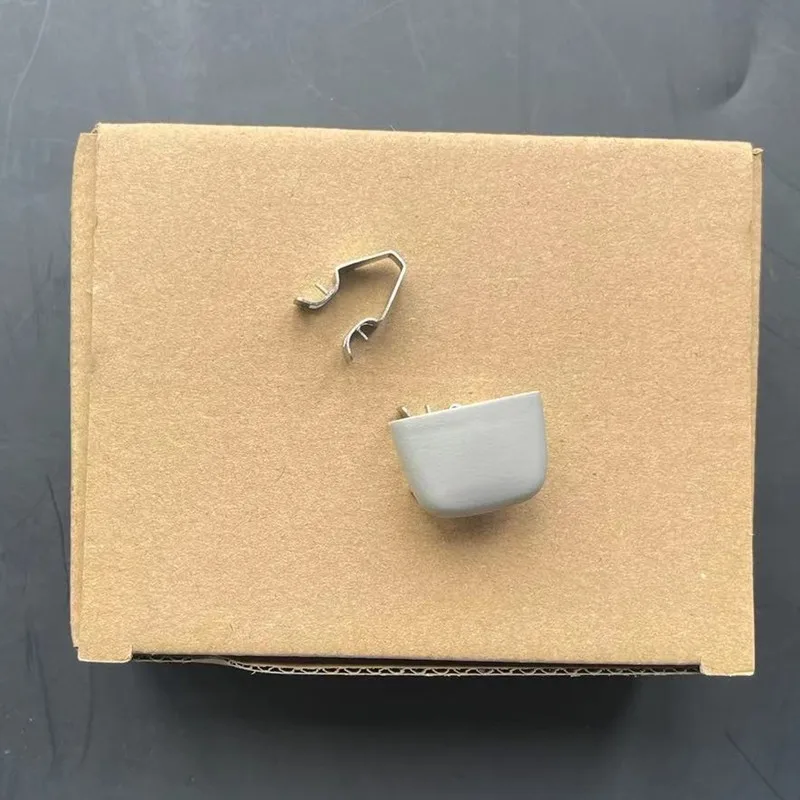 For Audi A4L A6 A5 Q5L A7 A3 Q3 iron sheet for fixing the makeup mirror with the sun visor cover clip
