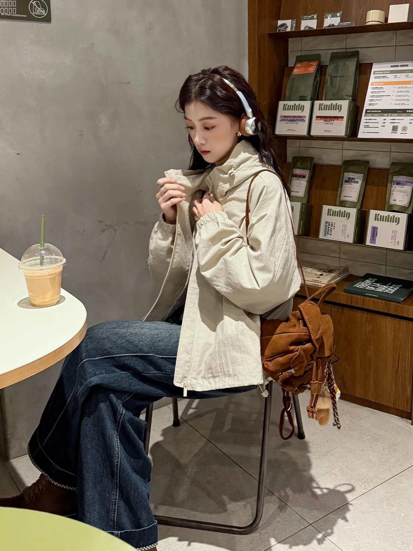 

Повседневная утепленная куртка с капюшоном универсального абрикосового цвета из серии Su Mountain, женская премиальная модная верхняя одежда, возврату не подлежит