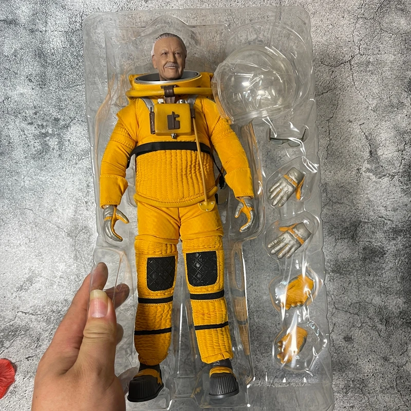 En Stock, figura de Anime de 30cm, modelo de astronauta, decoración de escritorio, modelo de regalo, juguetes artísticos coleccionables, regalos