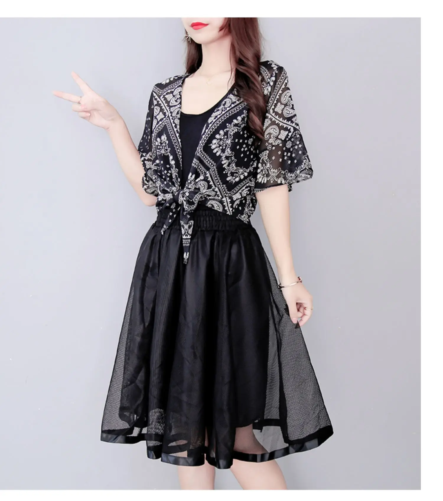 

Весенне-летний женский тонкий кардиган с лямкой и длинными подплечниками, универсальный повседневный вариант