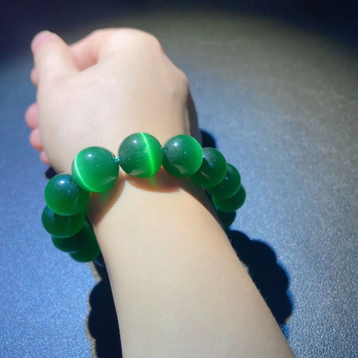 Bracciale occhio di gatto con diaspro color Hetian verde popolare