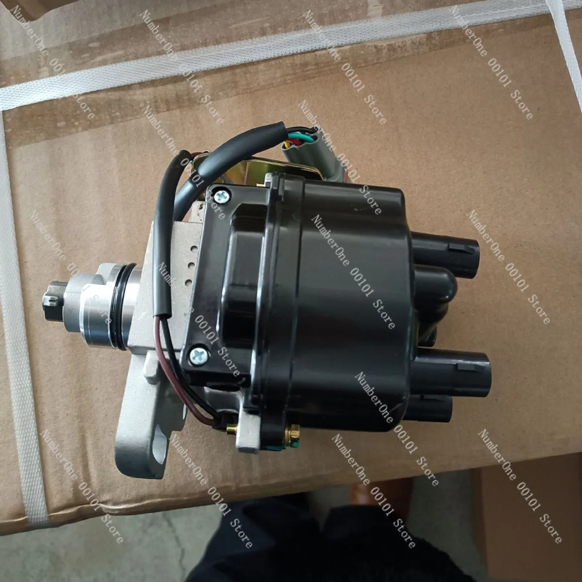 Distributor is suitable for Toyota 1902016280 19020-16250 1902016250 8AFE 2+6