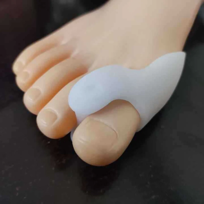 Silicone Gel Thumb Corrector Bunion Foot Toe Hallux Valgus Protector Foot Pain Relief Corrector Thumb Cushion Concealer