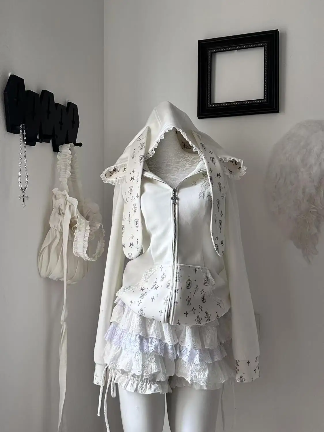 

Japanese Sweet Kawaii Style Y2k Women 2 Piece Set Lolita Rabbit Ears Hooded Zipper Tops + Lace Mini Skirt Female Retro Outfits