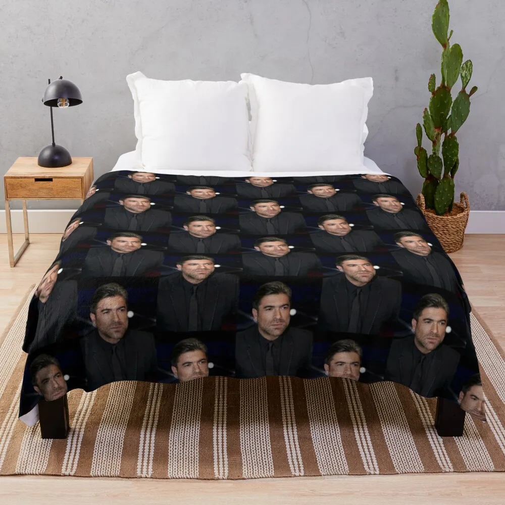 

Wael Kfoury The King Of Romance Kafoury Throw Blanket Decorative Blankets Furry Blankets