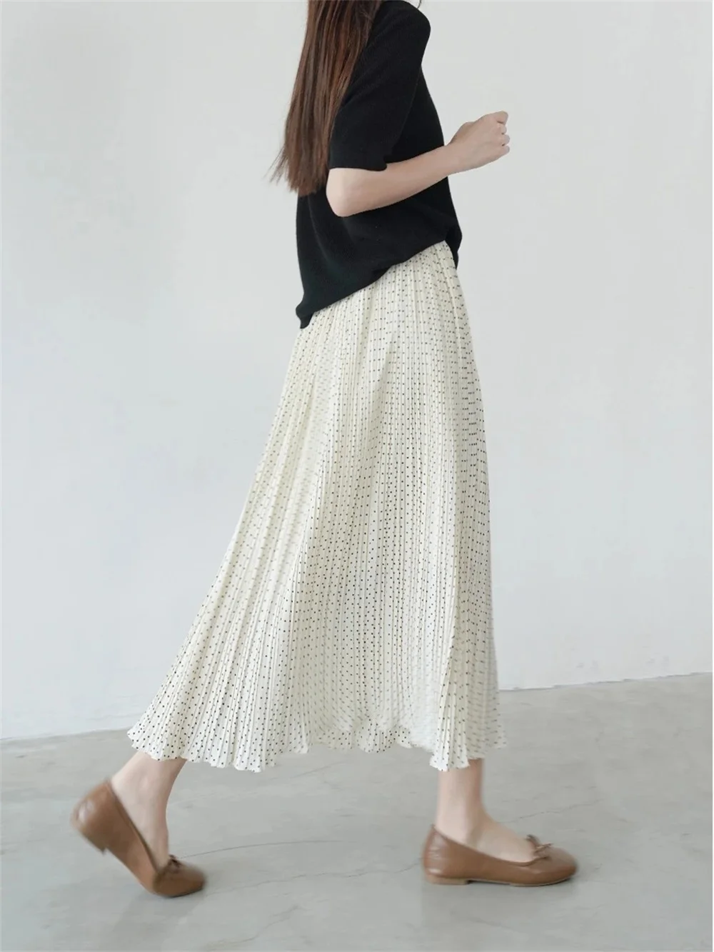 Beige Polka Dot Pleated Midi Skirt Women'S Elastic High Waist Chiffon Casual A-Line Skirts Elegant Office Ladies Long Skirt