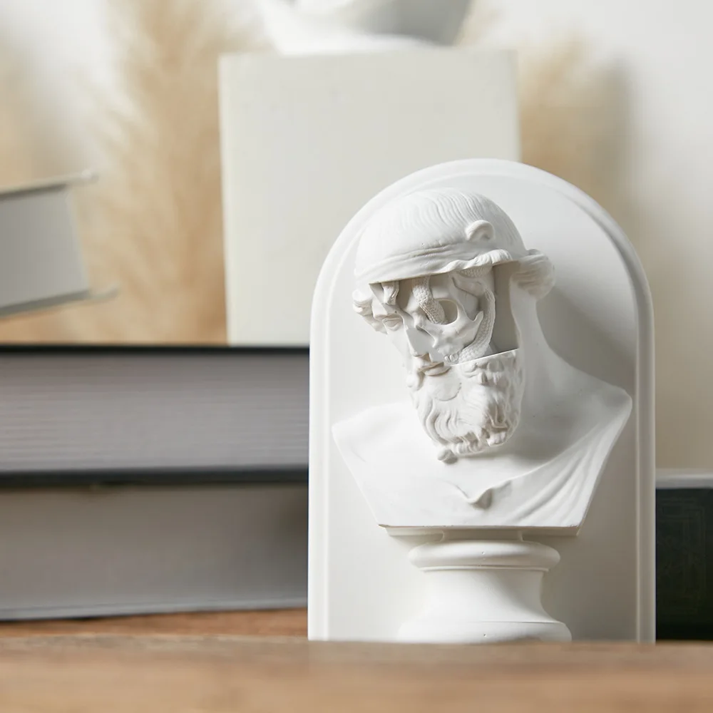 Trendy Poseidon Skull Art Plaster Statue, Wine Cabinet Ornament, Minimalist Personality Home Decor Gift