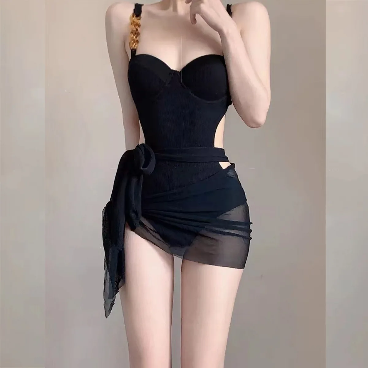 ชุดว่ายน้ําผู้หญิงมีสไตล์และเซ็กซี่บิกินี่ Suspender One-piece ว่ายน้ําท่องว่ายน้ําชายหาดสวมชุดว่ายน้ําแห้งเร็วชุดว่ายน้ํา