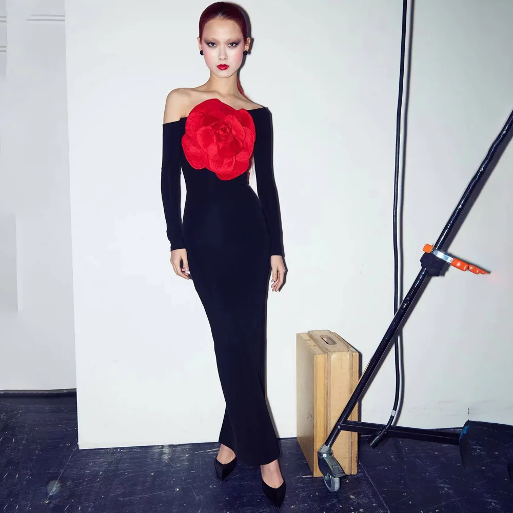 Abito lungo da donna a maniche lunghe con spalle scoperte sexy nero Abito elegante Abito da sera per celebrità Abito da ballo attillato con grande fiore rosso