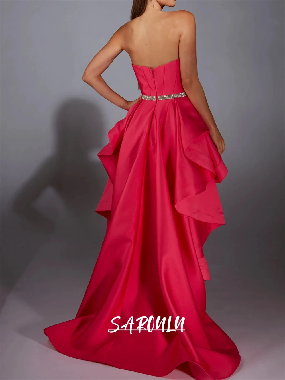Vestido de baile de cetim alto-baixo para mulheres sem alças uma linha vestido de festa de princesa personalizado vestidos de cocktail fúcsia vestido de lantejoulas