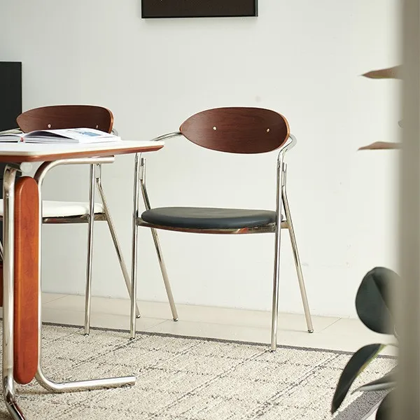 Mesa de jantar de laje de rocha nórdica, mesa oval dobrável de aço inoxidável média e antiga para casa e apartamento pequeno contra o